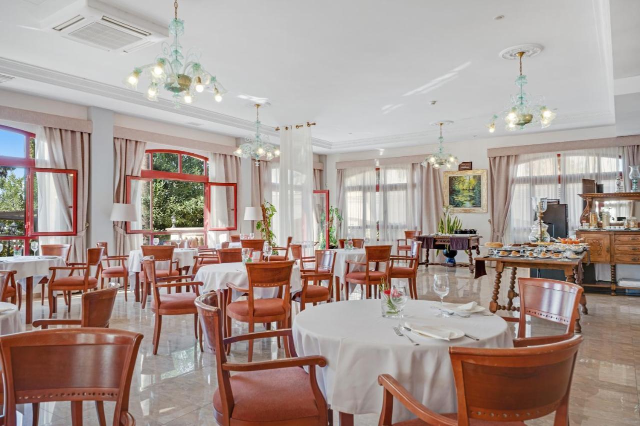 Hotel Ciutat Jardi PMI Exteriör bild
